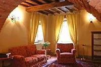 Fontebussi Tuscan Üdülőközpont 2*